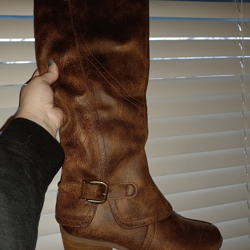 Boots- Brown